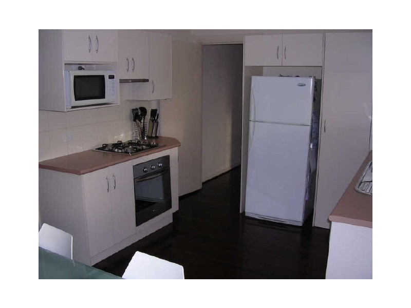 17 Grant Avenue, Gilles Plains SA 5086