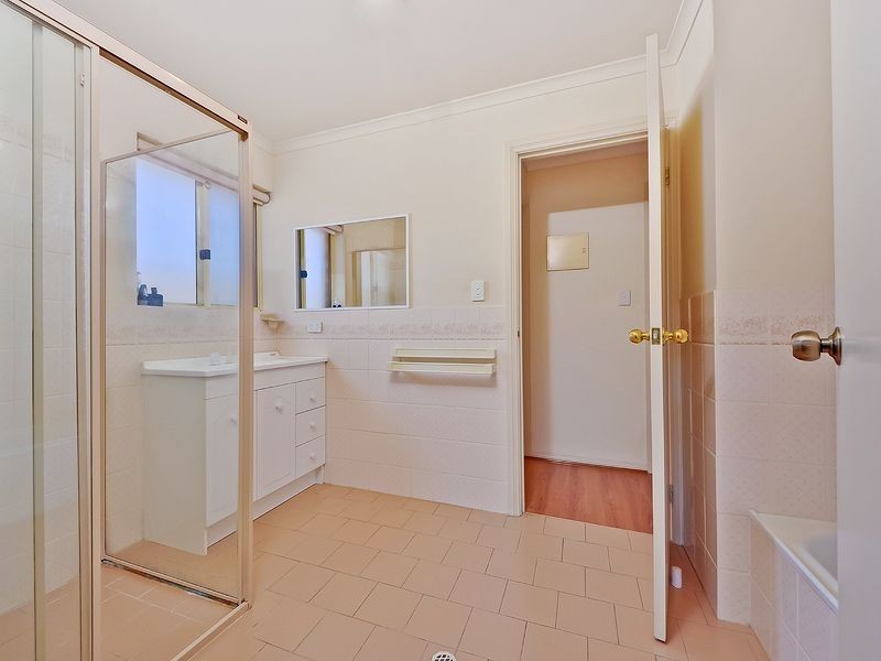 4 /103 The Golden Way, Wynn Vale SA 5127