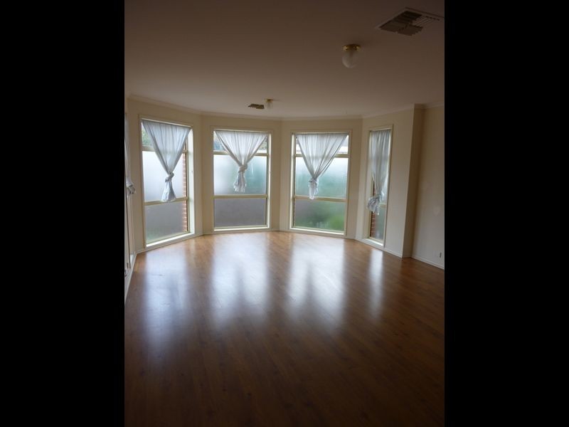 7 Swansea Circuit, Gulfview Heights SA 5096