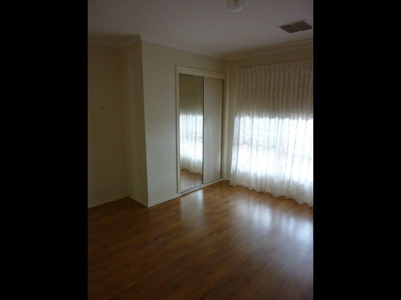 7 Swansea Circuit, Gulfview Heights SA 5096