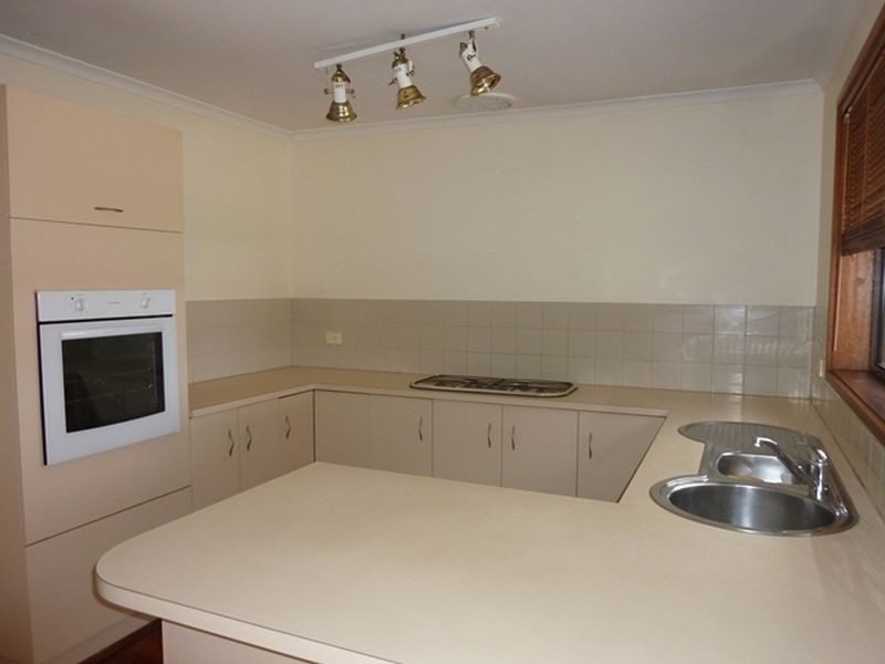 17 Neuville Court, Wynn Vale SA 5127