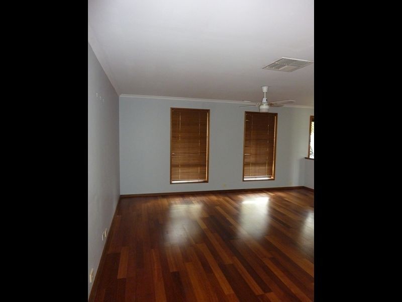 17 Neuville Court, Wynn Vale SA 5127