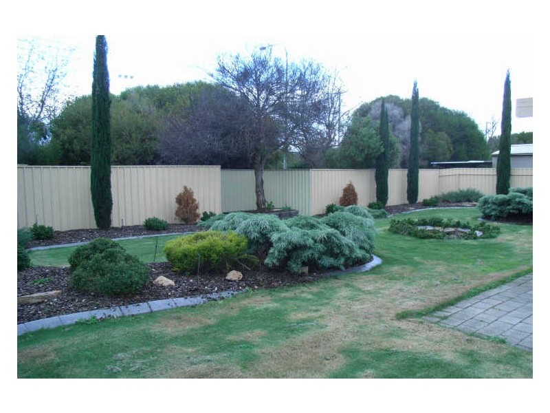 17 Neuville Court, Wynn Vale SA 5127