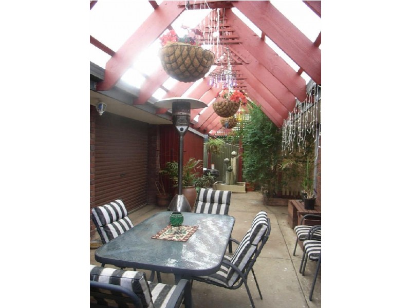 6 Rochester Drive, Salisbury Heights SA 5109