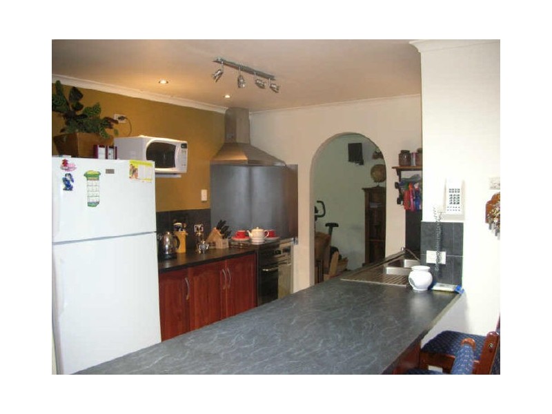 6 Rochester Drive, Salisbury Heights SA 5109