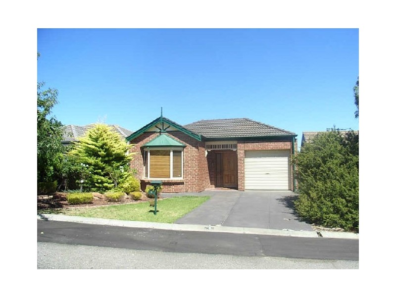 8 Ballard Close, Greenwith SA 5125