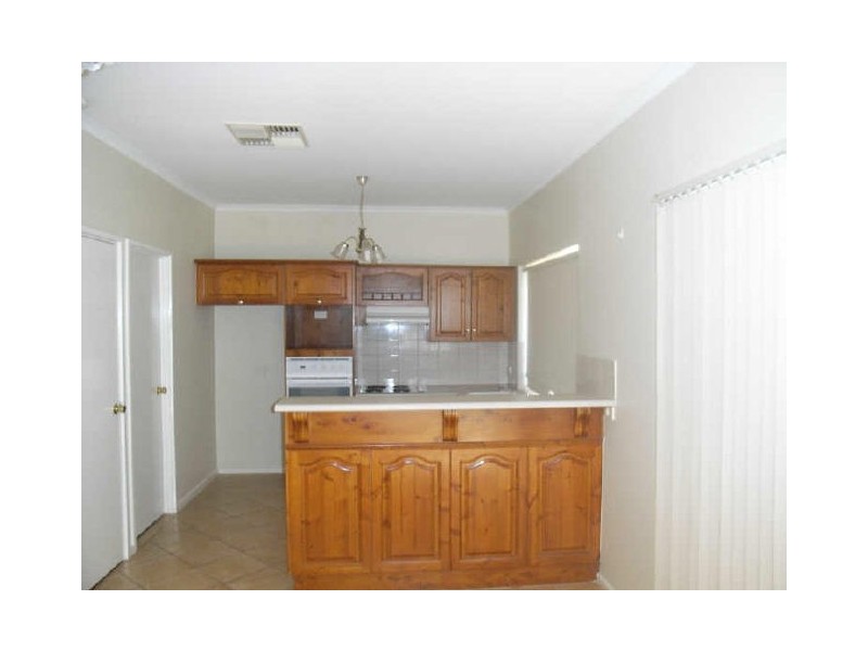 8 Ballard Close, Greenwith SA 5125