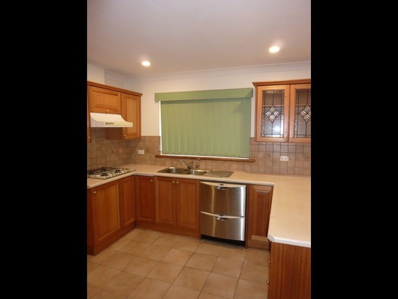 56 De Sassenay Crescent, Modbury Heights SA 5092