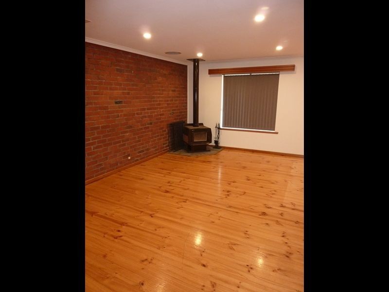 56 De Sassenay Crescent, Modbury Heights SA 5092