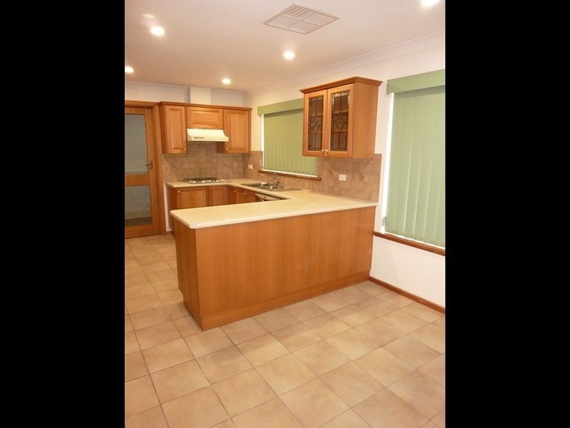 56 De Sassenay Crescent, Modbury Heights SA 5092