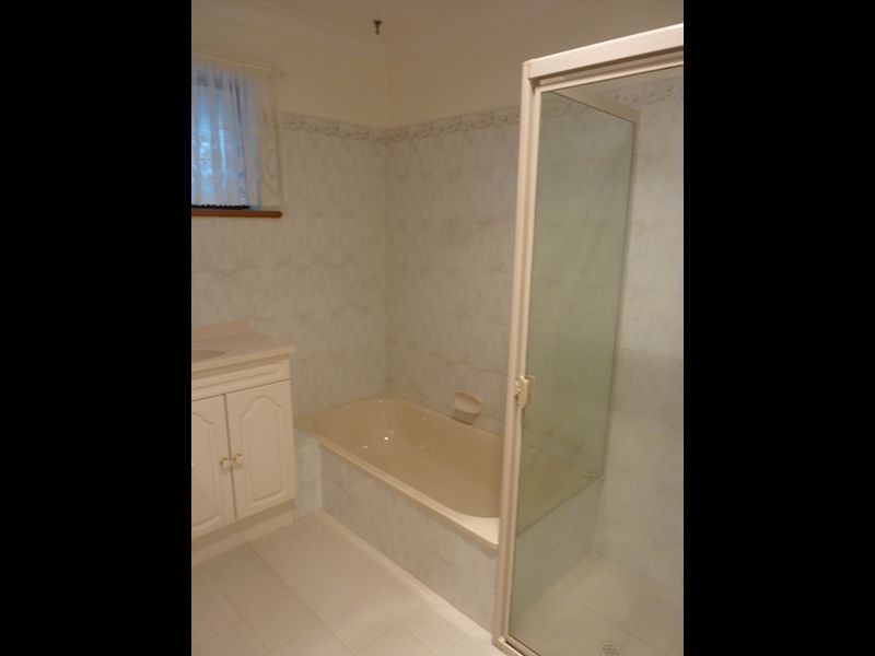 56 De Sassenay Crescent, Modbury Heights SA 5092