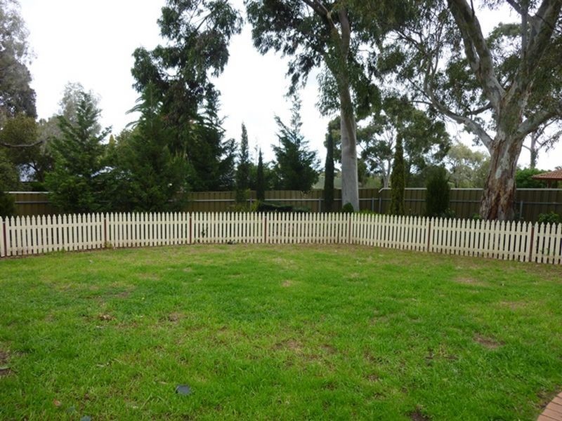 56 De Sassenay Crescent, Modbury Heights SA 5092