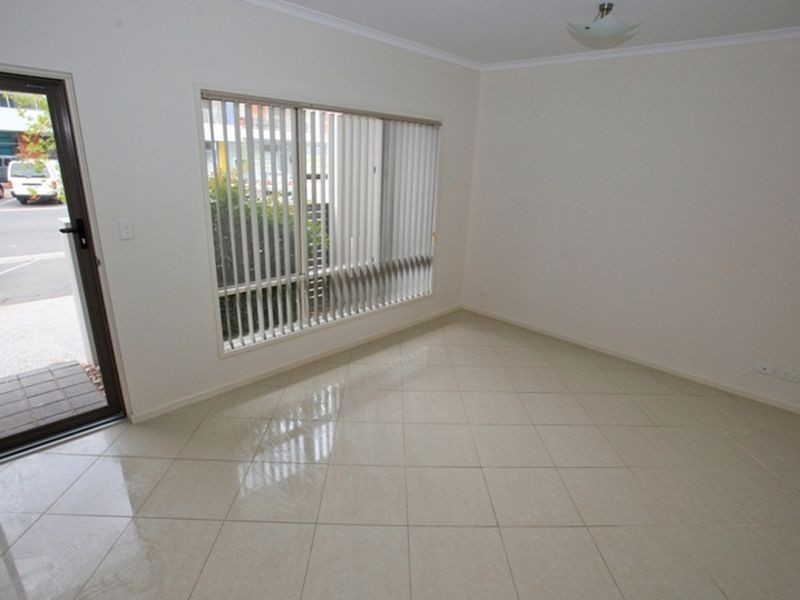 12 Goodall Parade, Mawson Lakes SA 5095