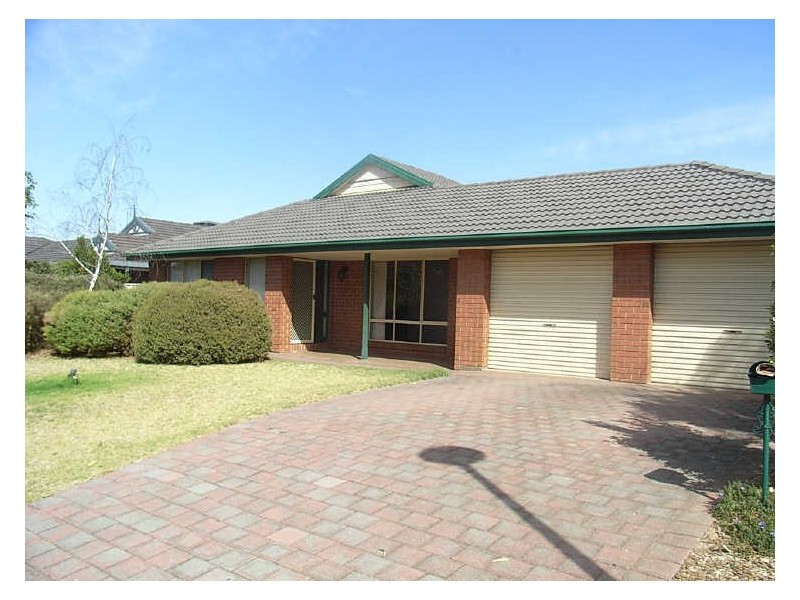 8 Holmeswood Court, Para Hills West SA 5096