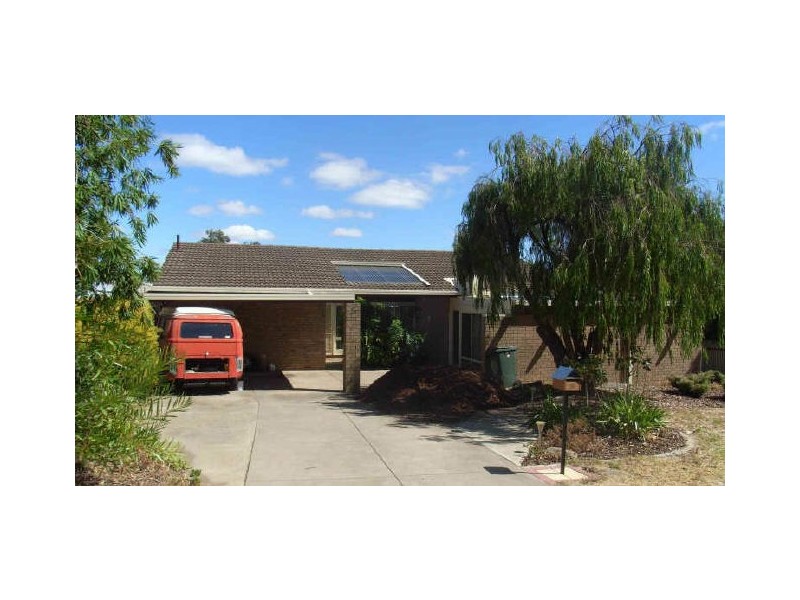 8 Purelli Avenue, Fairview Park SA 5126