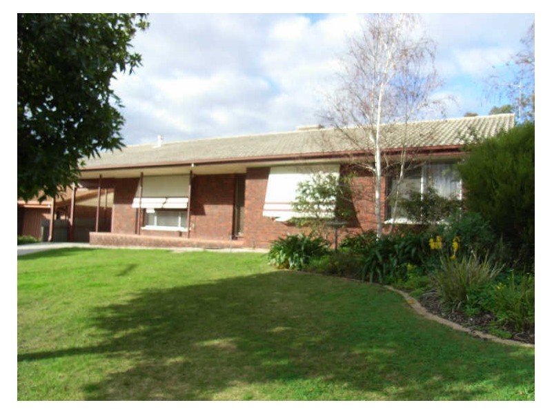 35 Gollop Crescent, Redwood Park SA 5097