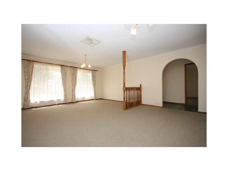 12 Jean Court, Golden Grove SA 5125