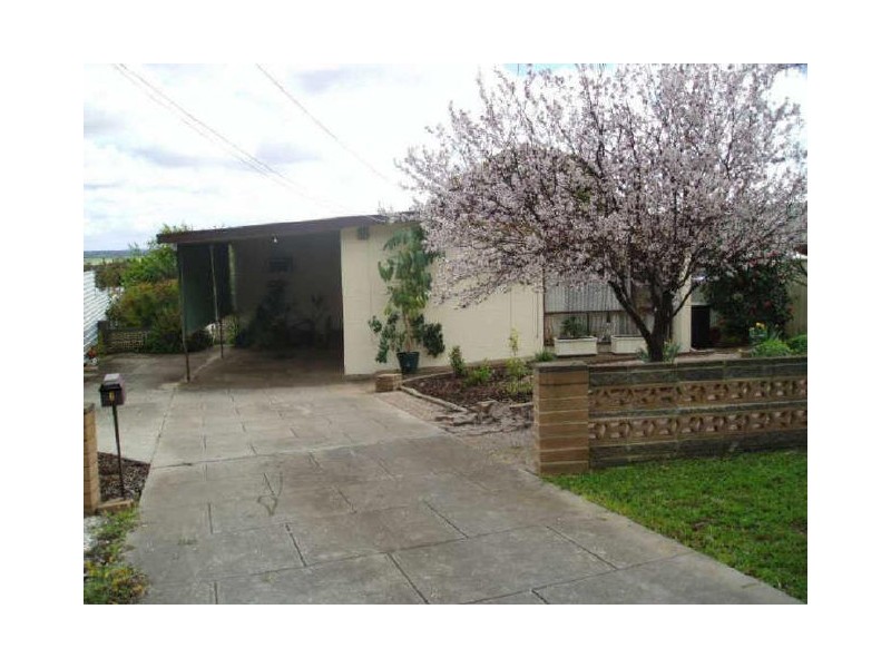 3 Robert Court, Para Hills SA 5096
