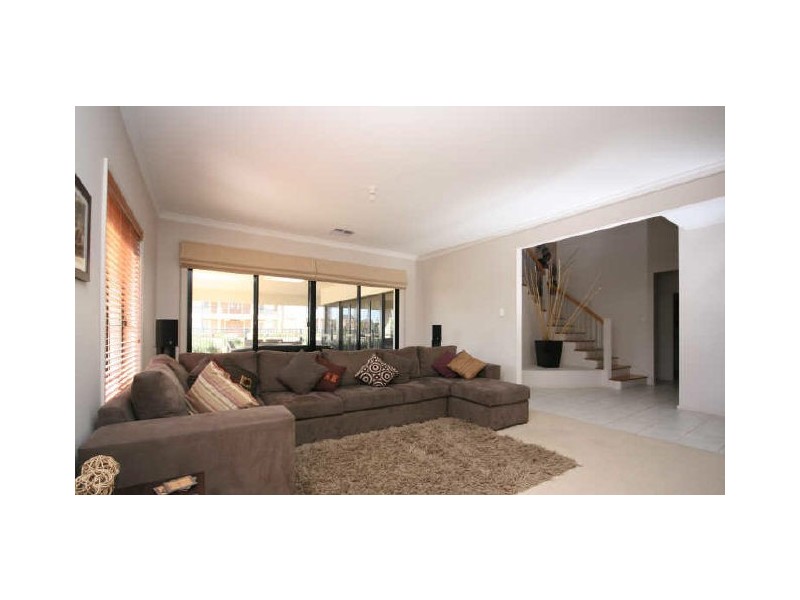 1 Azores Court, Mawson Lakes SA 5095