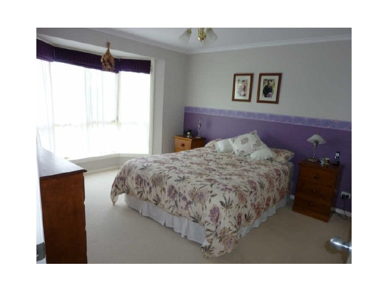 2 Lugarno Street, Redwood Park SA 5097