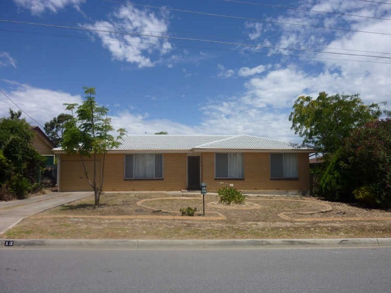 13 Shakespeare Way, Para Hills SA 5096