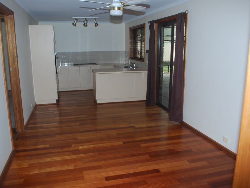 17 Neuville Court, Wynn Vale SA 5127