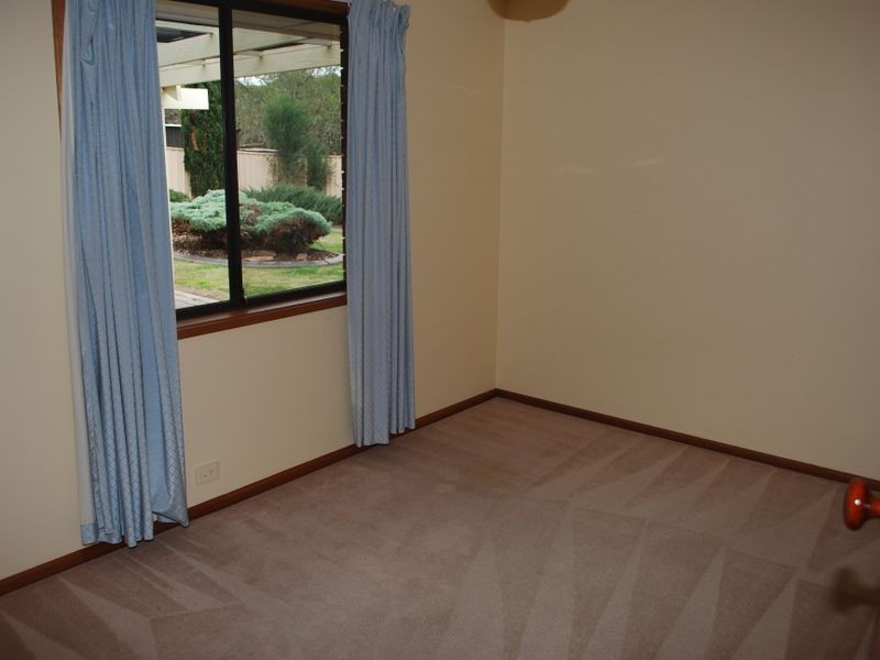 17 Neuville Court, Wynn Vale SA 5127