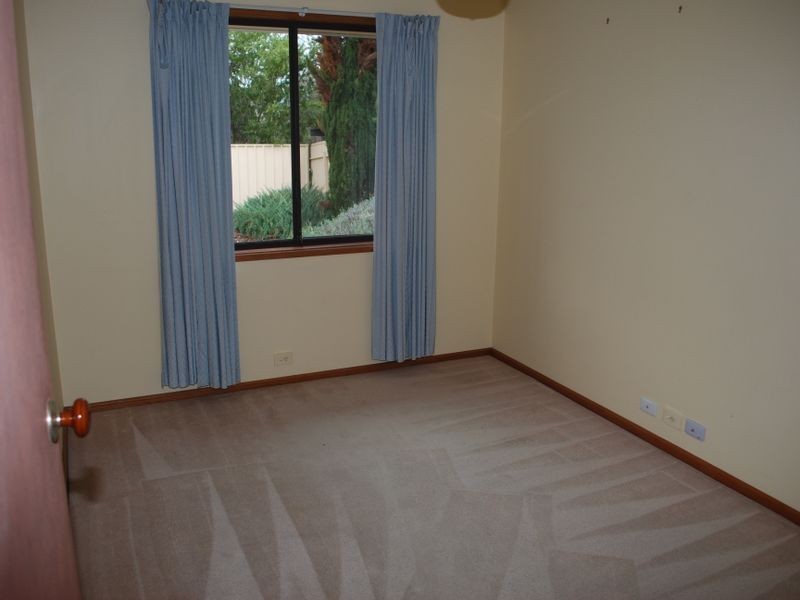 17 Neuville Court, Wynn Vale SA 5127