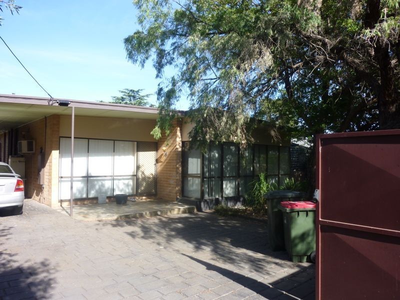 19 Gould Street, Para Hills SA 5096