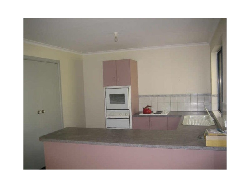 5 Pacific Boulevard, Hillbank SA 5112