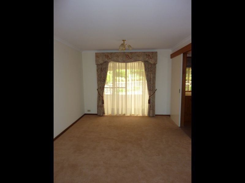 15 Barrett Court, Golden Grove SA 5125