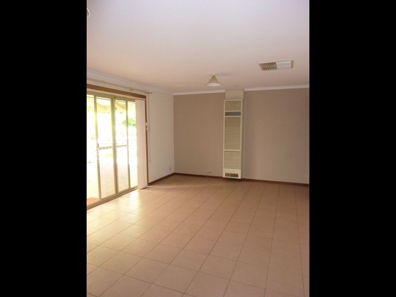 15 Barrett Court, Golden Grove SA 5125