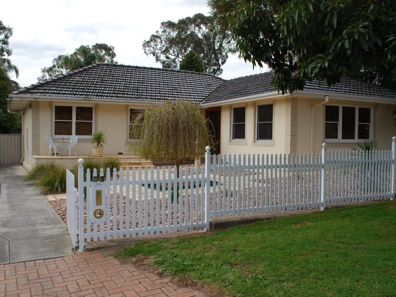 21 Derwent Court, Banksia Park SA 5091