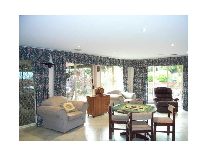 2 Hammond Close, Hillbank SA 5112