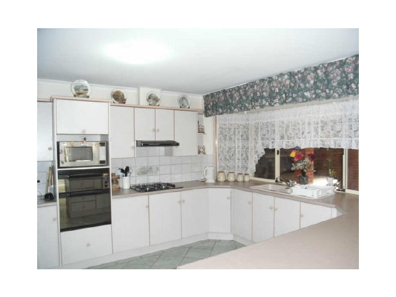 2 Hammond Close, Hillbank SA 5112