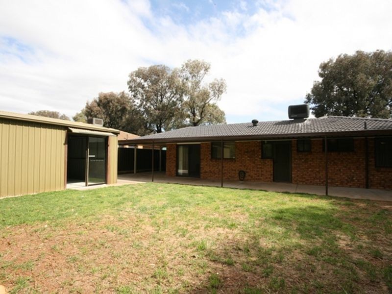 11 Hawthorn Terrace, Parafield Gardens SA 5107