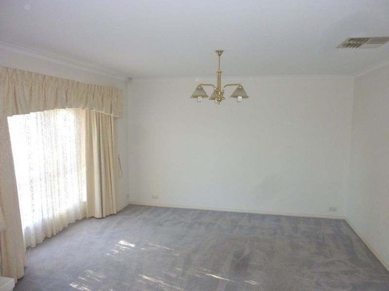 10 Rifle Range Road, Greenwith SA 5125