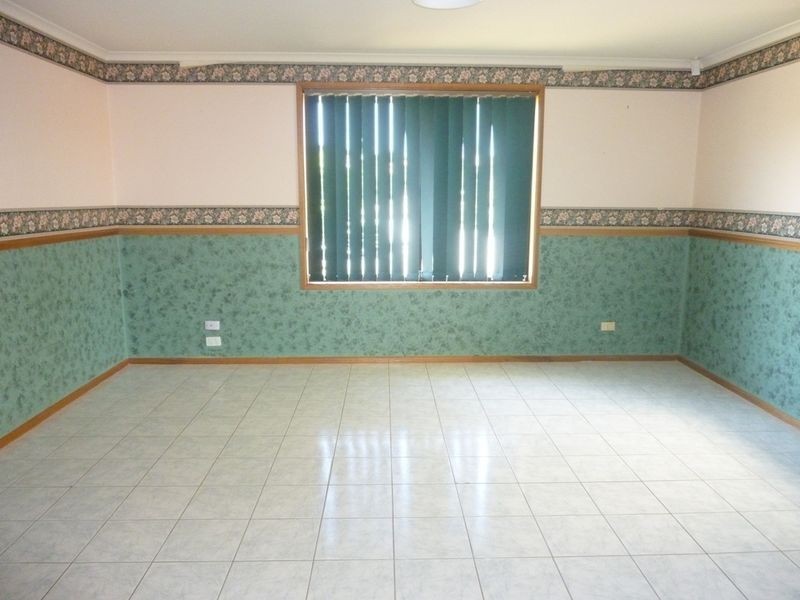 4 Grasslands Court, Wynn Vale SA 5127