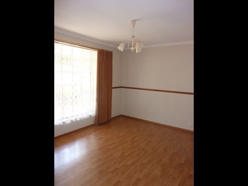 4 Grasslands Court, Wynn Vale SA 5127