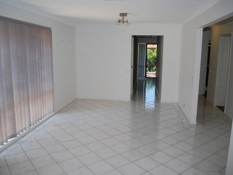 10 Ballard Close, Greenwith SA 5125