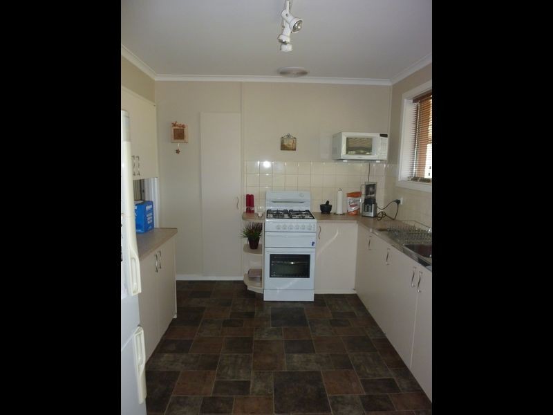 15 Abelia Avenue, Para Vista SA 5093