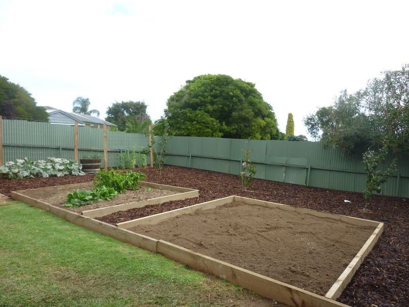 15 Abelia Avenue, Para Vista SA 5093