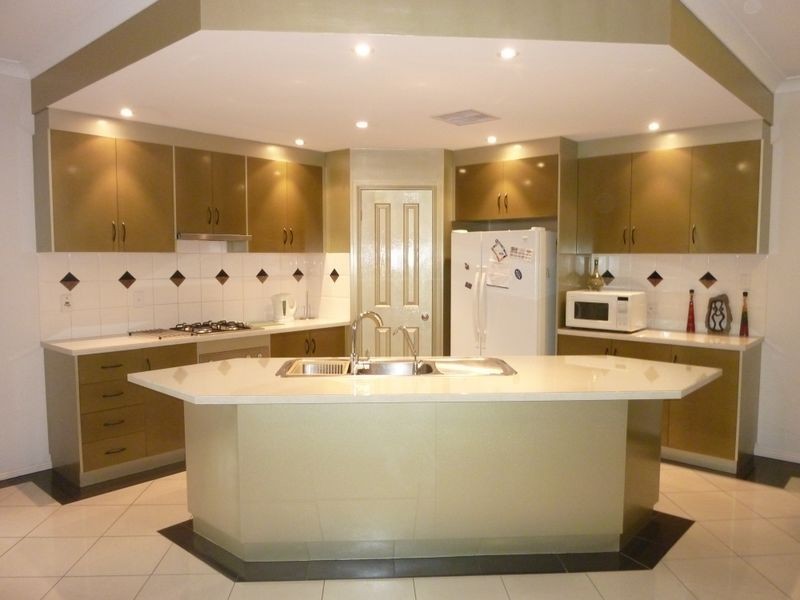 7 Isla Circuit, Mawson Lakes SA 5095