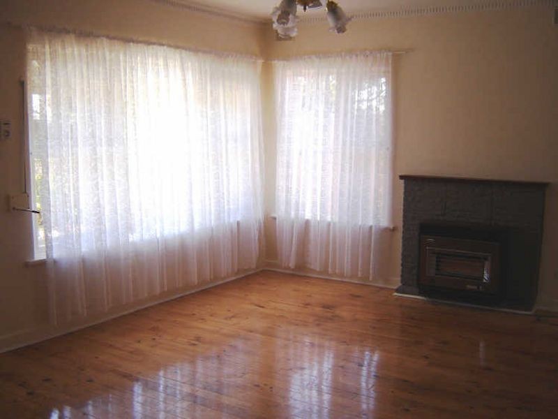 26 Paramount Road, Salisbury Downs SA 5108