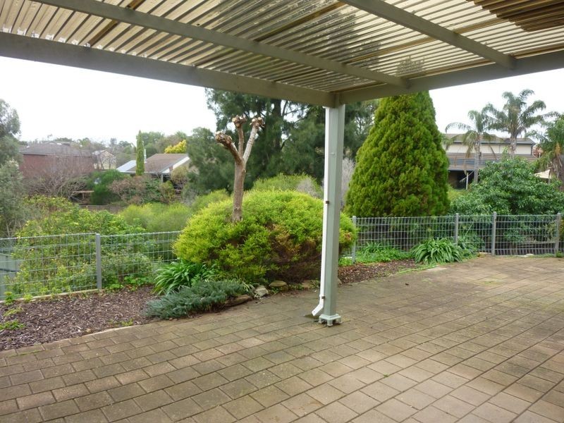 2 Reseda Court, Wynn Vale SA 5127