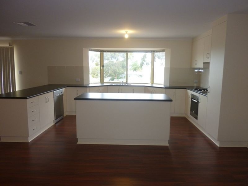 23 Bellbird Street, Modbury Heights SA 5092