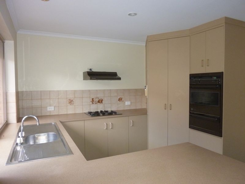 10 Roycroft Place, Golden Grove SA 5125