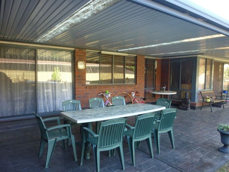 17 Mackay Court, Greenwith SA 5125