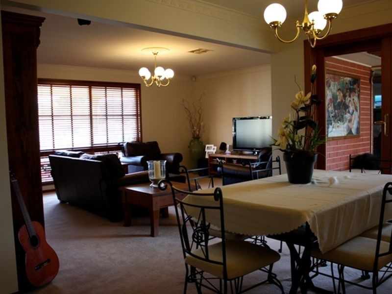 16 Tobruk Drive, Salisbury Heights SA 5109