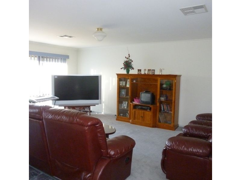 14 Columbia Street, Paralowie SA 5108
